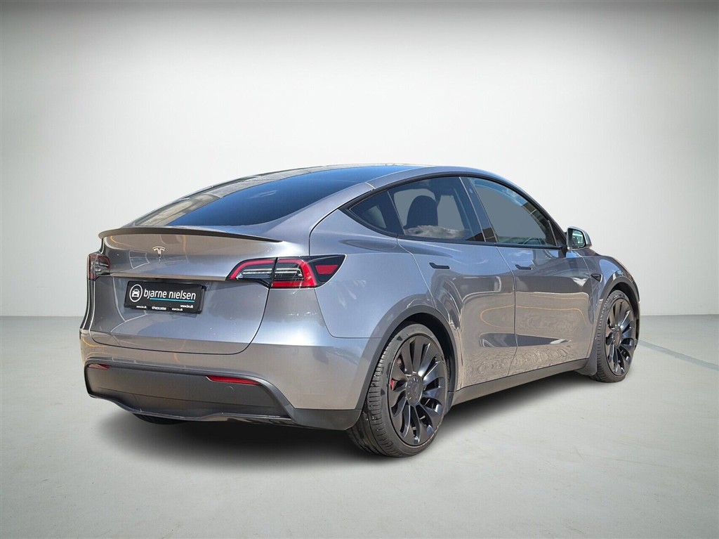 Tesla Model Y EL Performance AWD 534HK 5d Aut. - Image 2