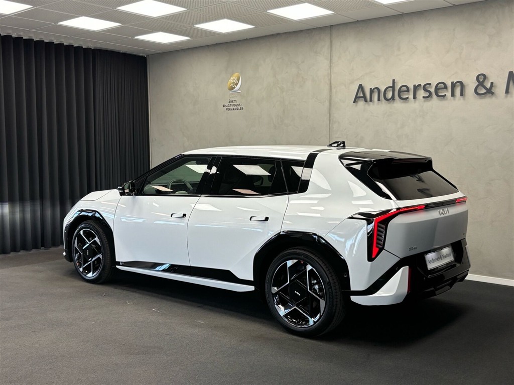 Kia EV4 Long Range GT-Line 204HK 5d Aut. - Image 3