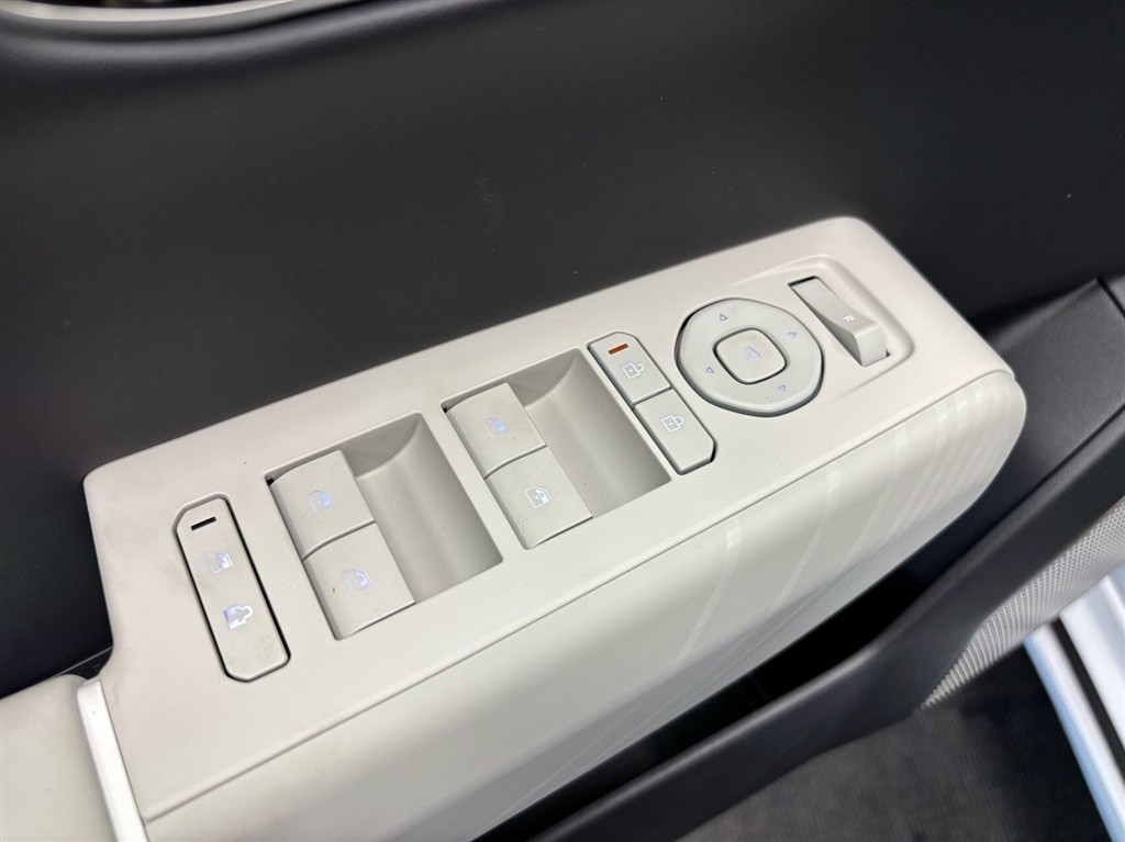 Kia EV4 Long Range GT-Line 204HK 5d Aut. - Image 23