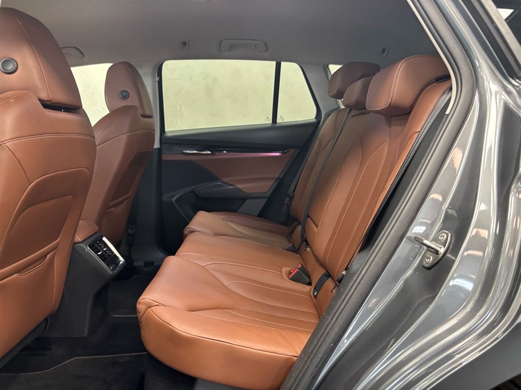 Skoda Enyaq 80 iV Selection ecoSuite 204HK 5d Aut. - Image 12