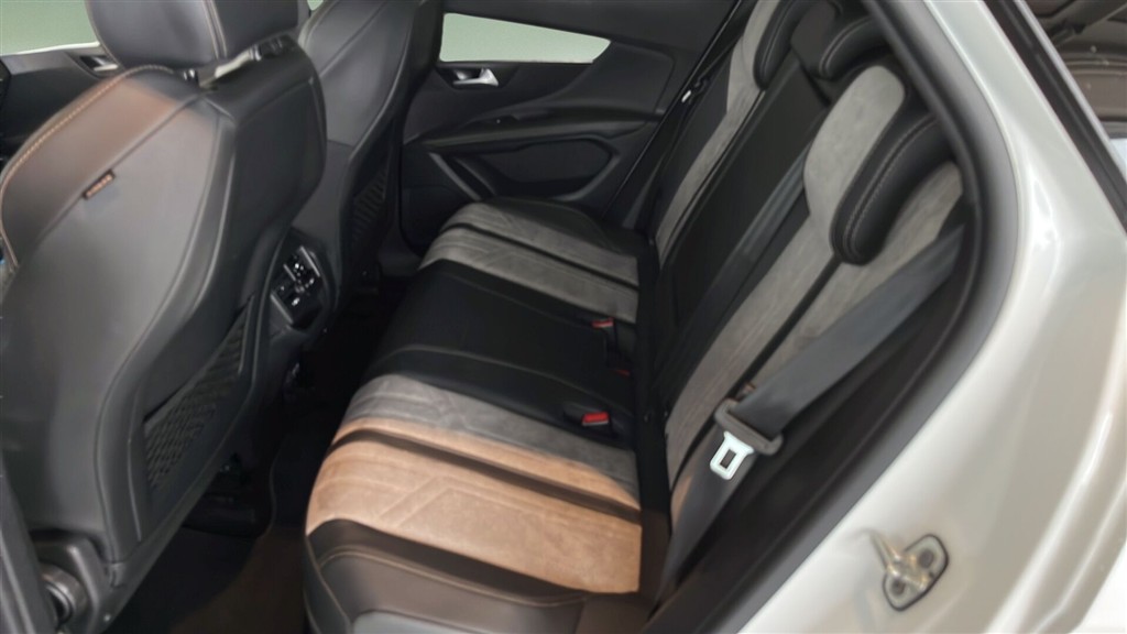Peugeot 3008 1,6 Plugin-hybrid GT EAT8 225HK 5d 8g Aut. - Image 7