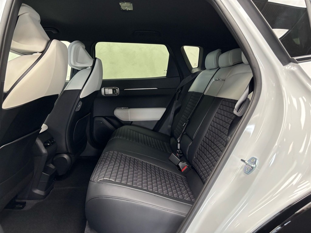 Kia EV4 Long Range GT-Line 204HK 5d Aut. - Image 9