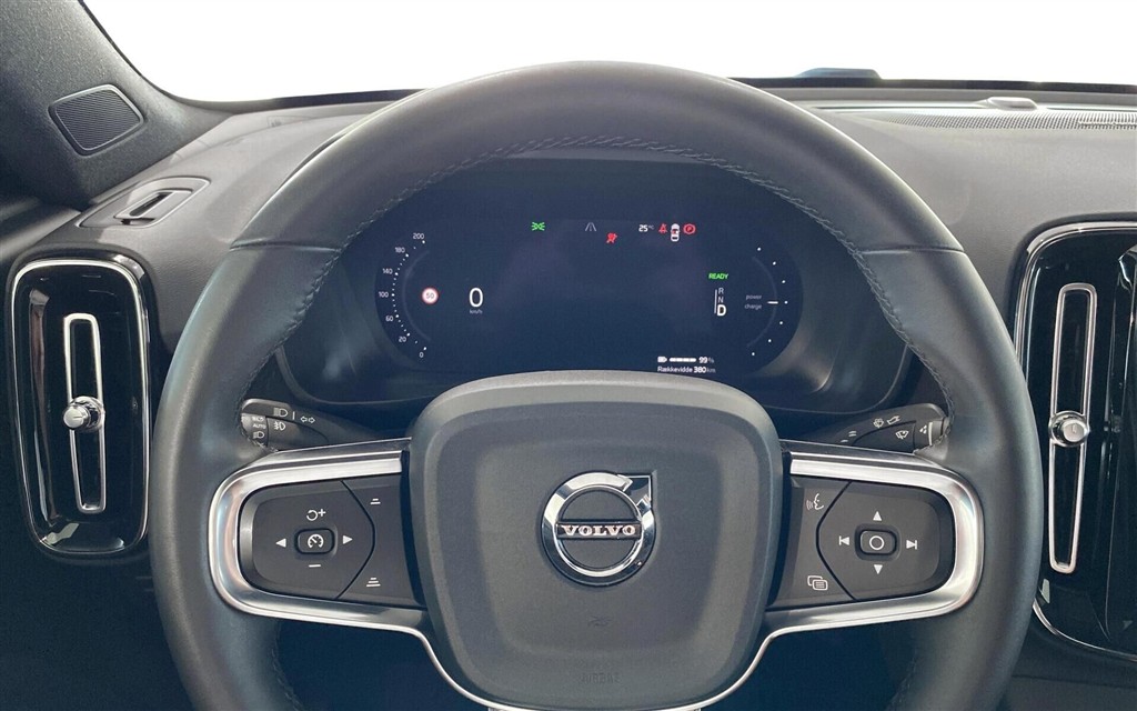 Volvo C40 P8 Recharge Twin Ultimate AWD 408HK 4d Aut. - Image 12