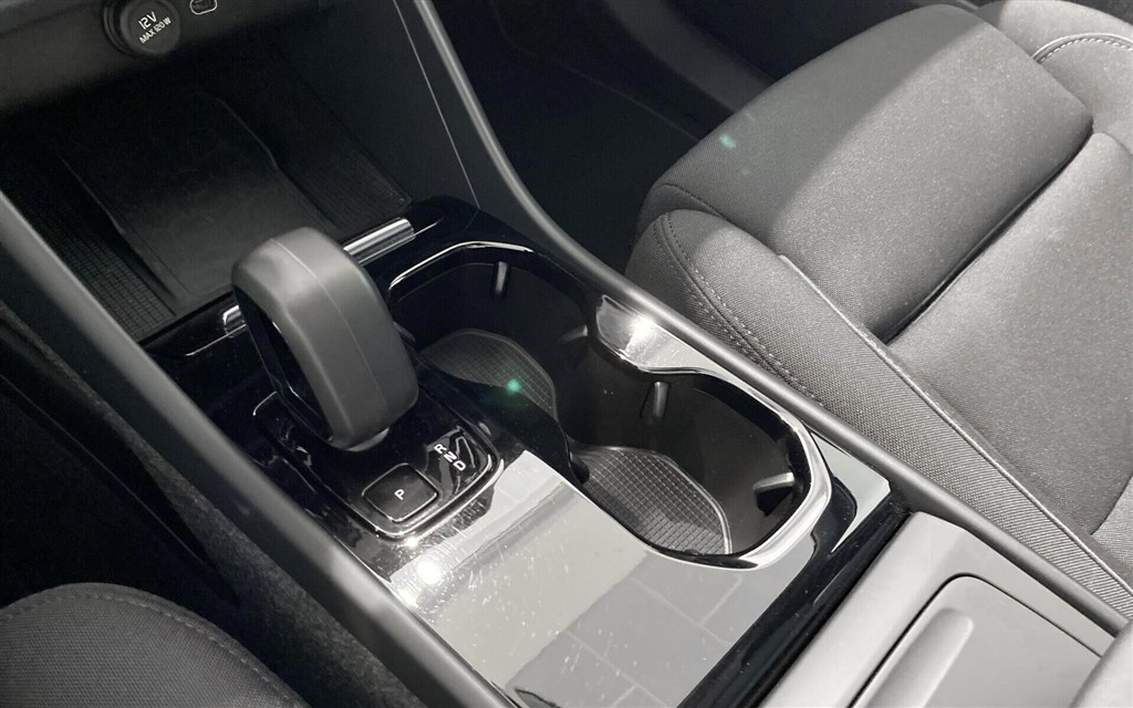 Volvo C40 P8 Recharge Twin Ultimate AWD 408HK 4d Aut. - Image 14