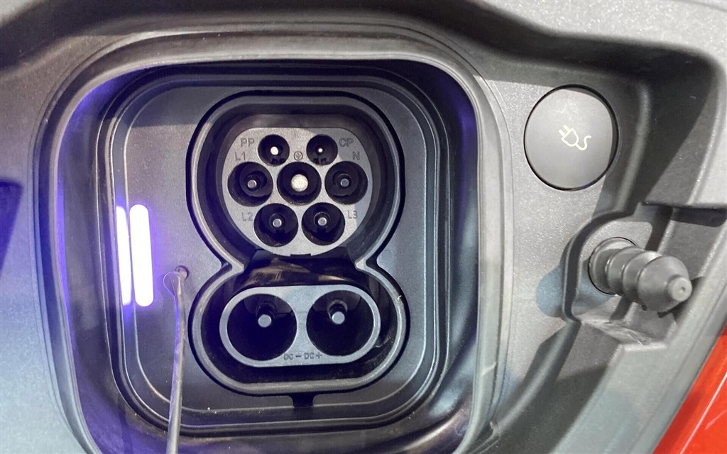 Volvo C40 P8 Recharge Twin Ultimate AWD 408HK 4d Aut. - Image 19