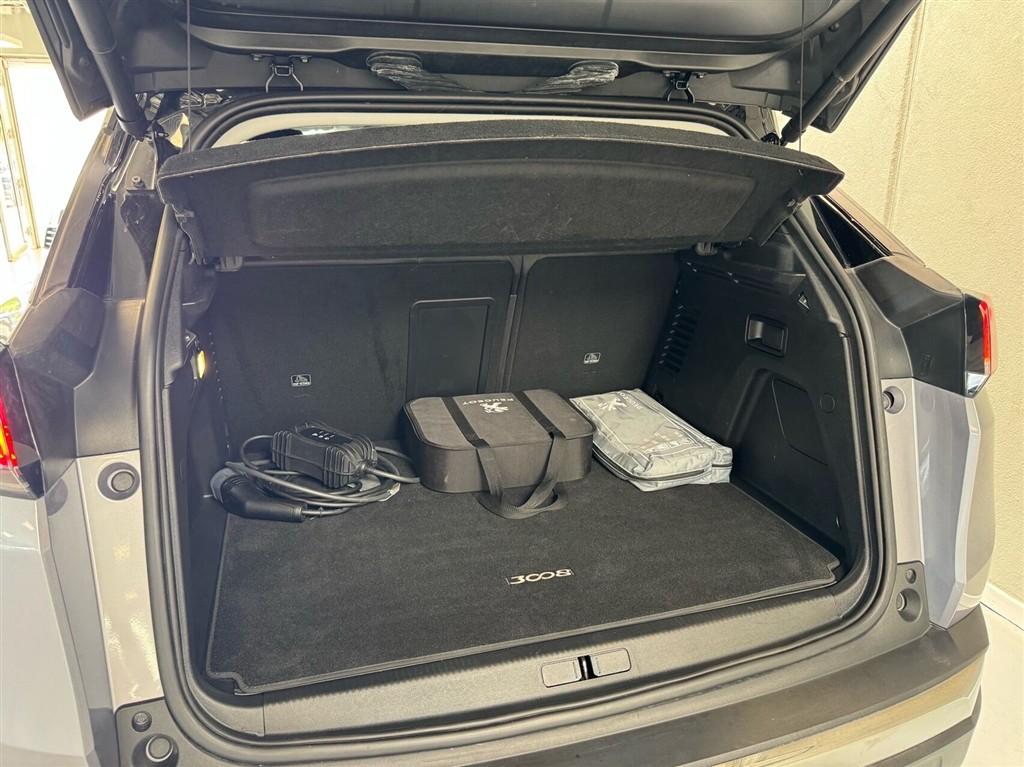 Peugeot 3008 1,6 PureTech Plugin-hybrid First Selection EAT8 225HK 5d 8g Aut. - Image 19