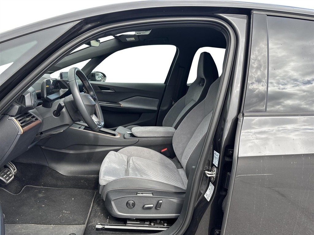 Cupra Born EL Dinamica Pack High 204HK 5d Aut. - Image 4