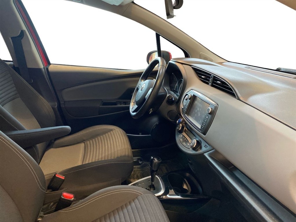 Toyota Yaris 1,5 Hybrid H2 Style E-CVT 100HK 5d Trinl. Gear - Image 15