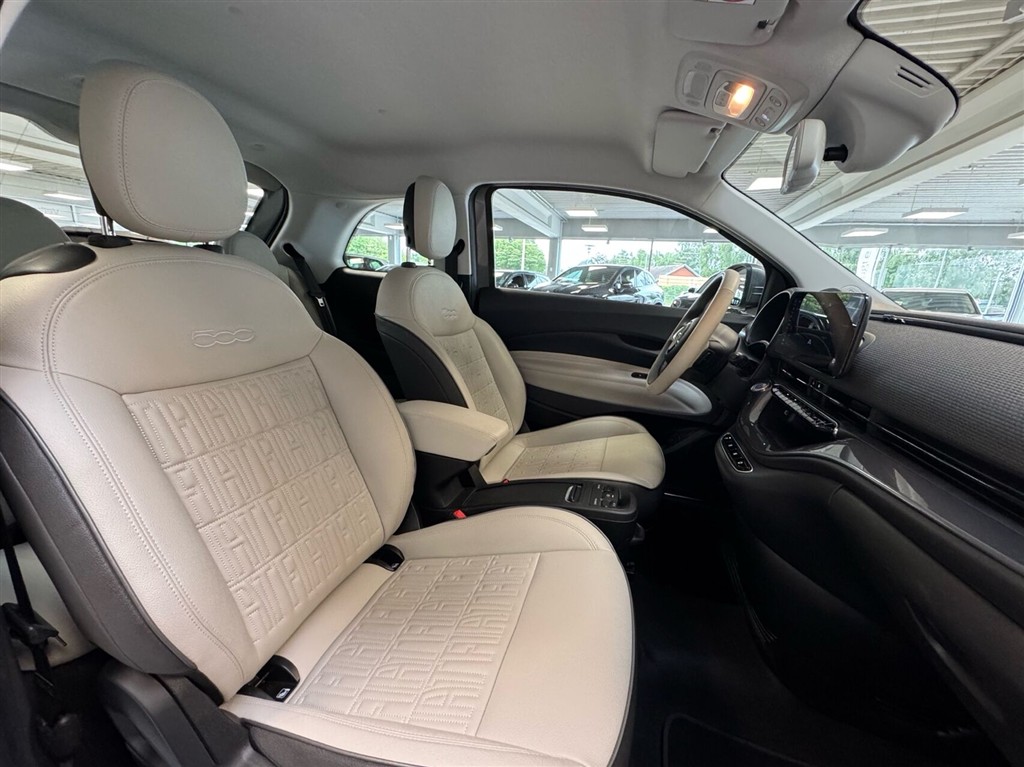 Fiat 500e EL La Prima By Bocelli 118HK 3d Aut. - Image 11