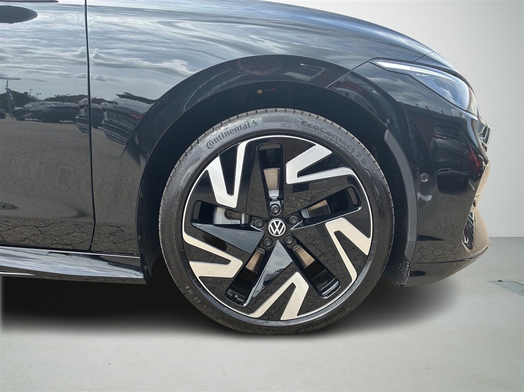 VW ID.7 Tourer EL Pro S 286HK Stc Aut. - Image 10