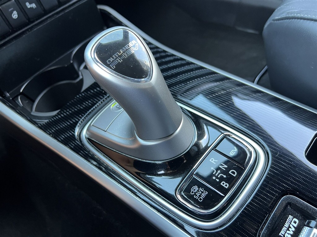 Mitsubishi Outlander 2,4 PHEV Instyle S-Edition 4WD 224HK 5d Trinl. Gear - Image 15