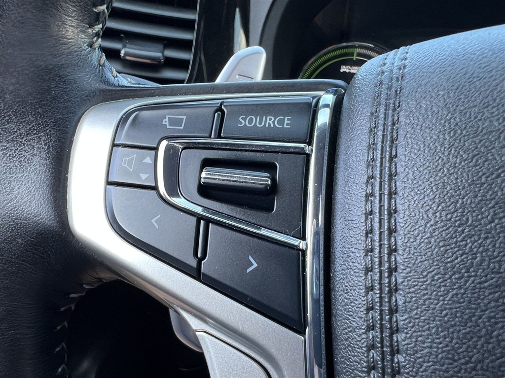 Mitsubishi Outlander 2,4 PHEV Instyle S-Edition 4WD 224HK 5d Trinl. Gear - Image 20
