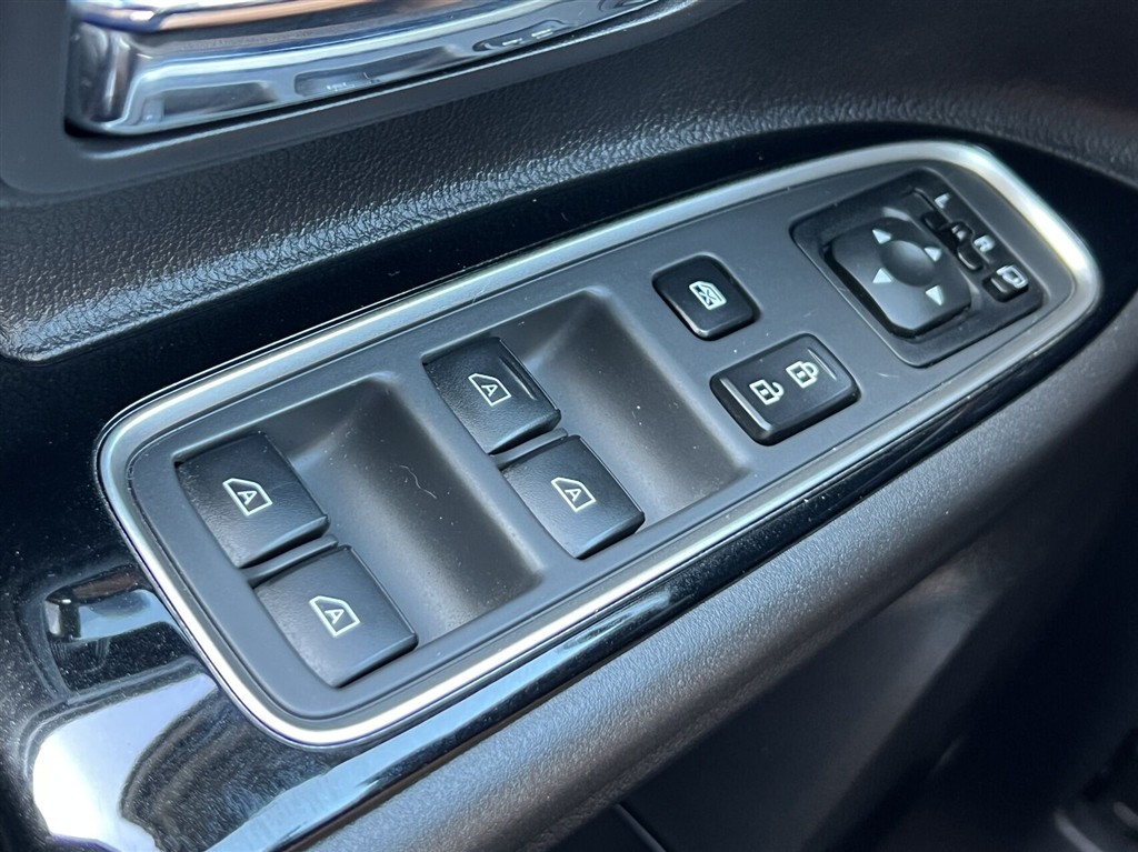 Mitsubishi Outlander 2,4 PHEV Instyle S-Edition 4WD 224HK 5d Trinl. Gear - Image 25