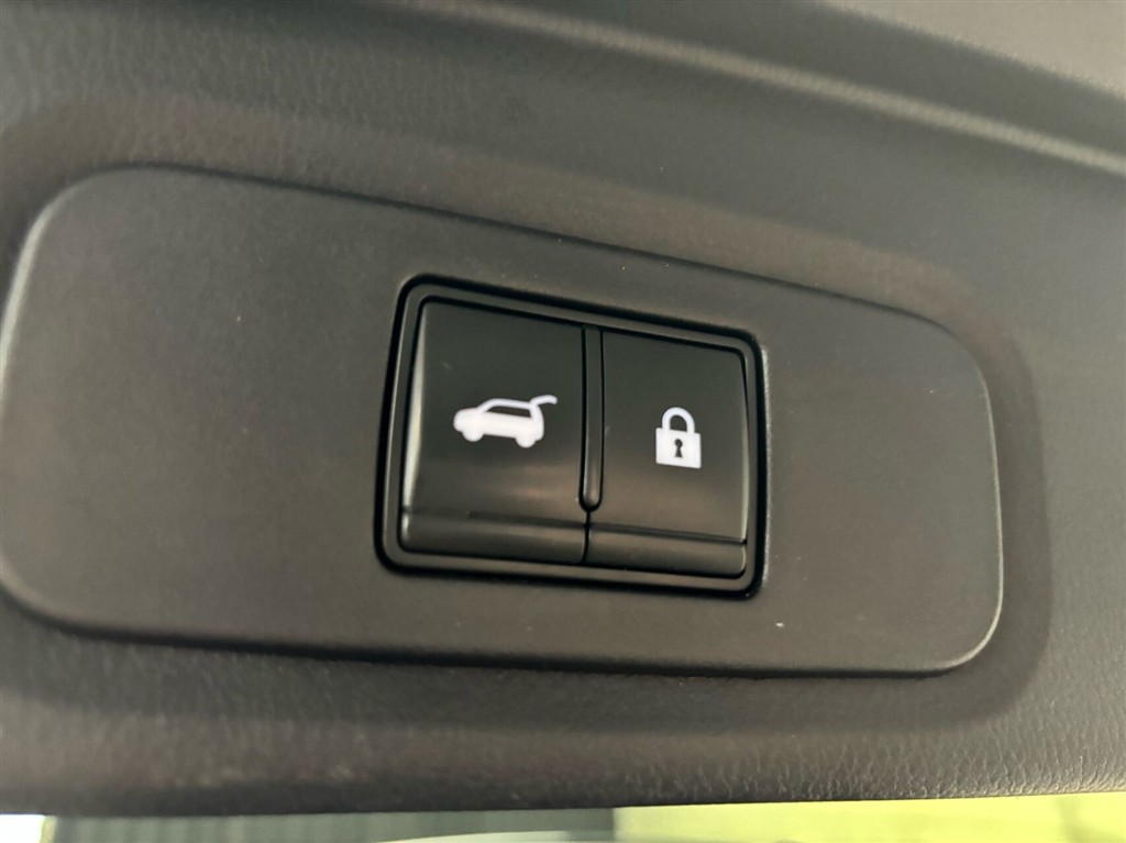 Nissan Qashqai 1,3 MHEV Mild hybrid Tekna X-Tronic 158HK 5d 7g Aut. - Image 13