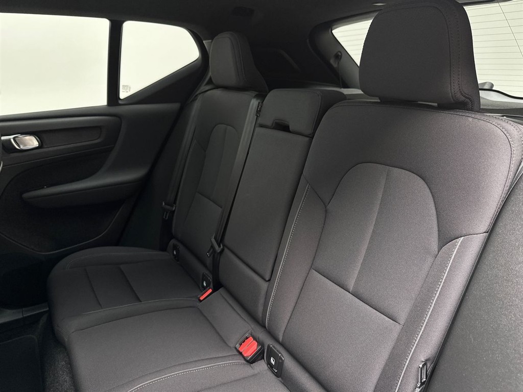 Volvo XC40 P6 Recharge Ultimate 231HK 5d Aut. - Image 7