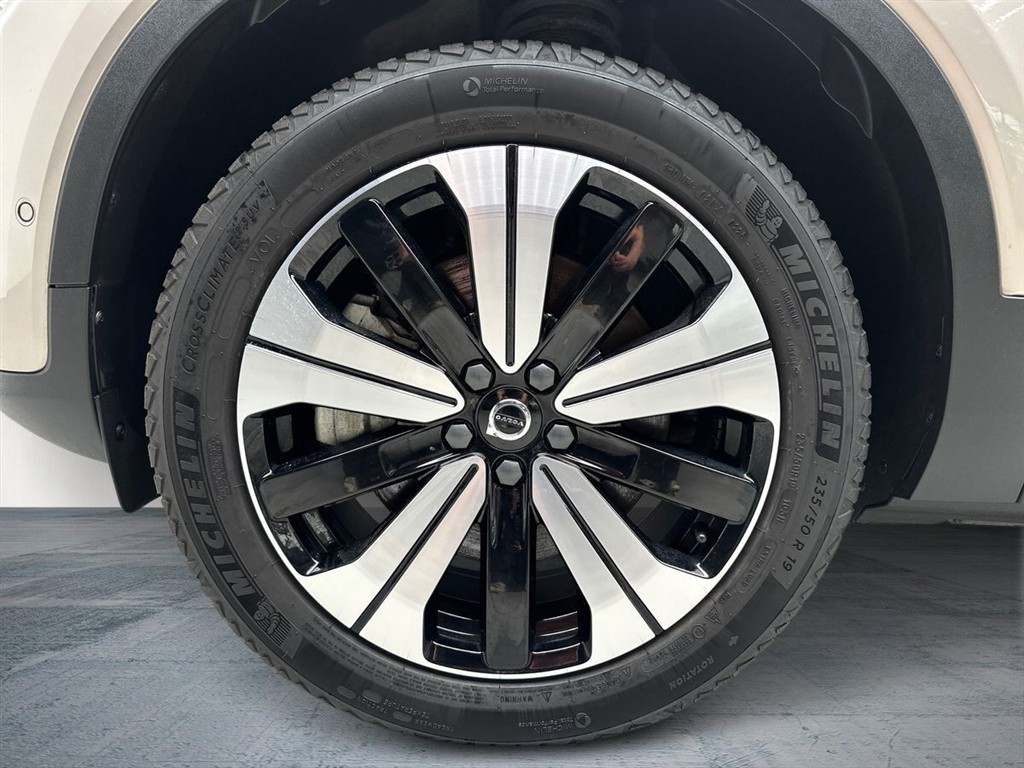 Volvo XC40 P6 Recharge Ultimate 231HK 5d Aut. - Image 10