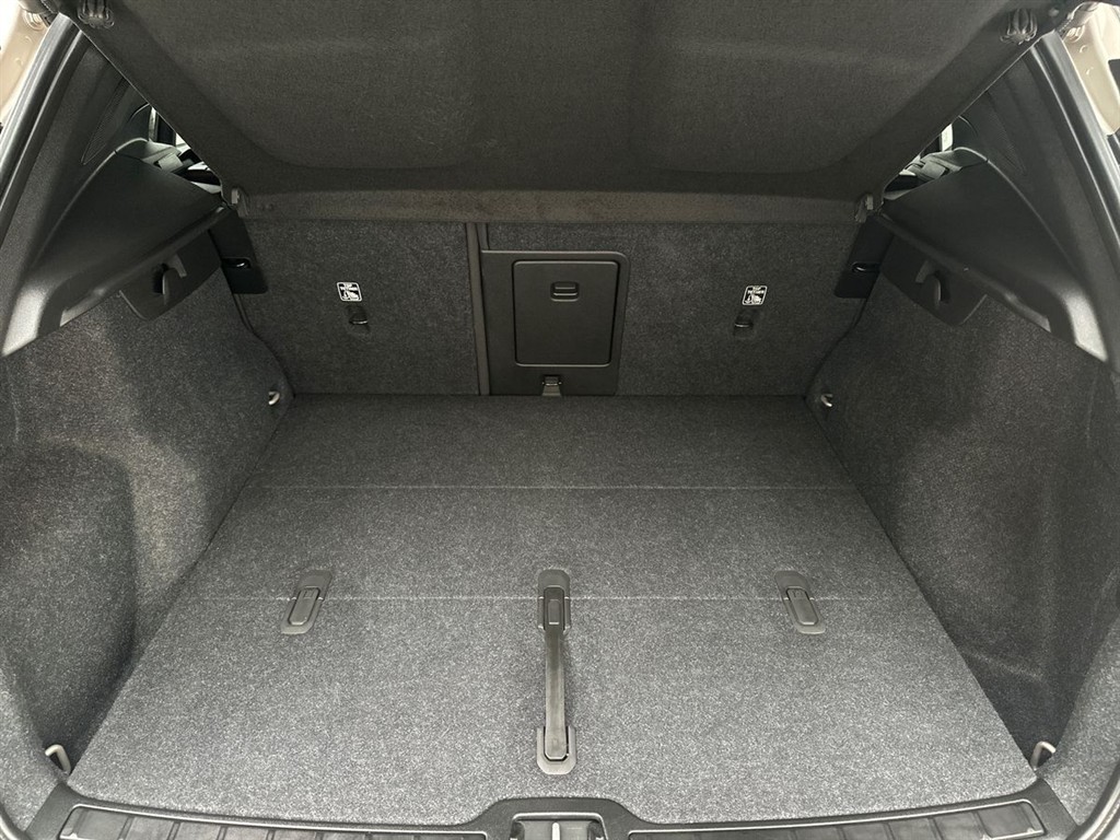 Volvo XC40 P6 Recharge Ultimate 231HK 5d Aut. - Image 14