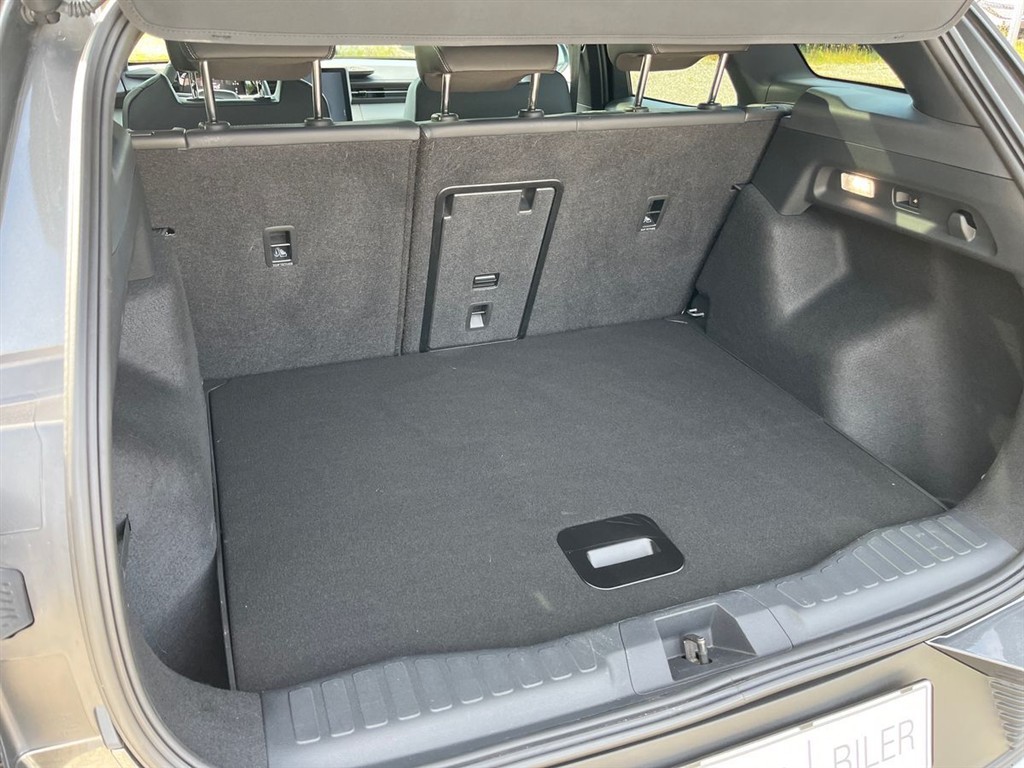 Ford Explorer EL UR Premium RWD 286HK 5d Aut. - Image 13
