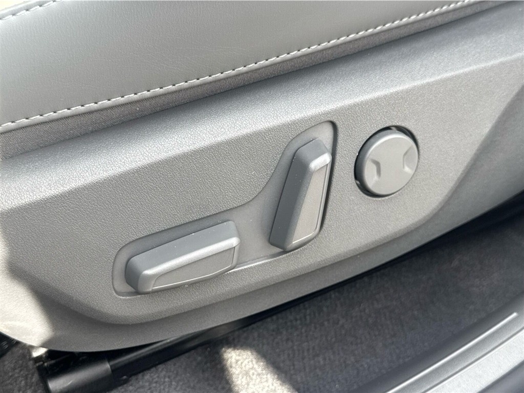 Kia EV3 Long Range GT-Line 204HK 5d Aut. - Image 19