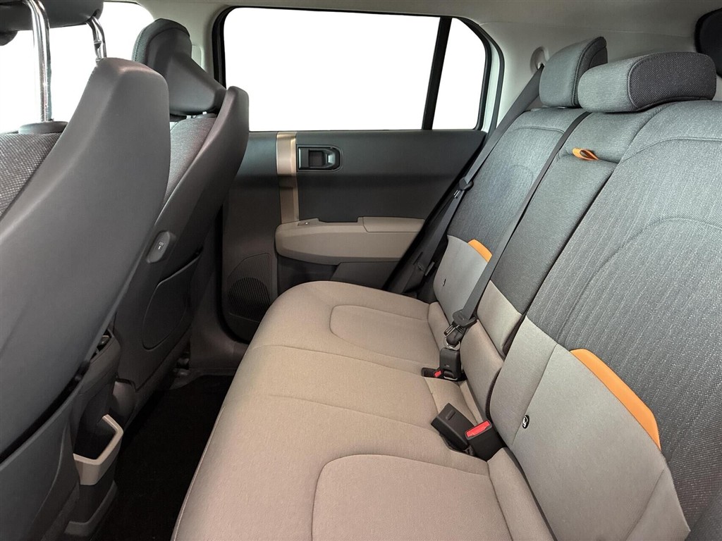 Kia EV3 Long Range Prestige 204HK 5d Aut. - Image 5