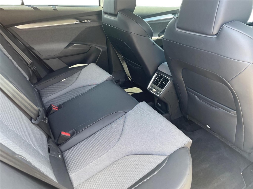 Skoda Enyaq 80 iV Max 204HK 5d Aut. - Image 12