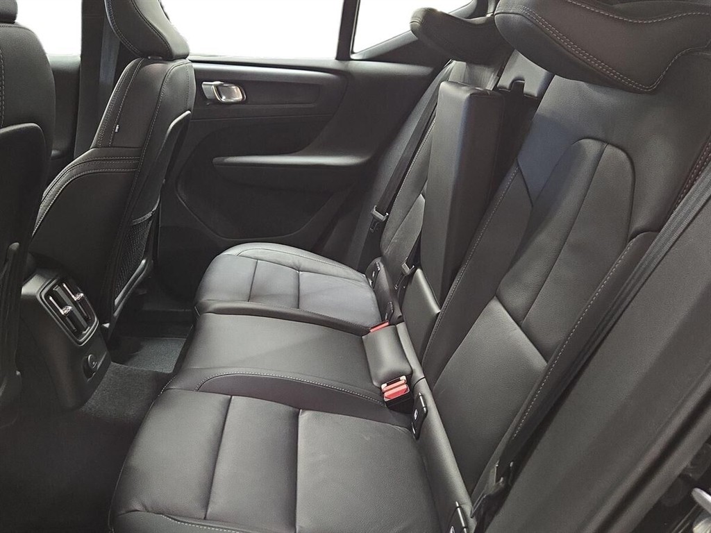 Volvo XC40 1,5 T5 Recharge Plugin-hybrid Inscription 262HK 5d 7g Aut. - Image 11