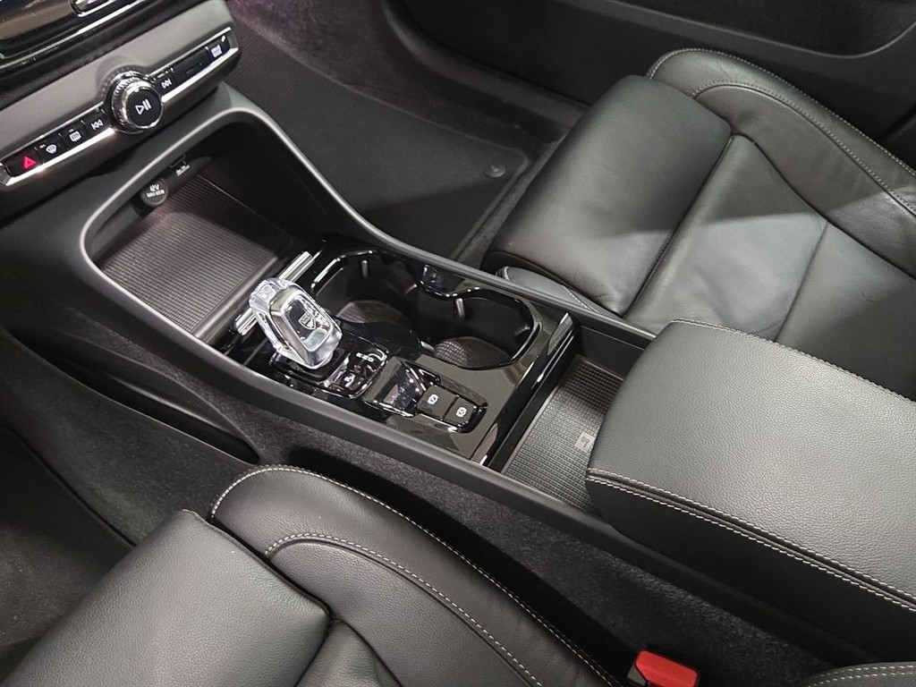 Volvo XC40 1,5 T5 Recharge Plugin-hybrid Inscription 262HK 5d 7g Aut. - Image 22
