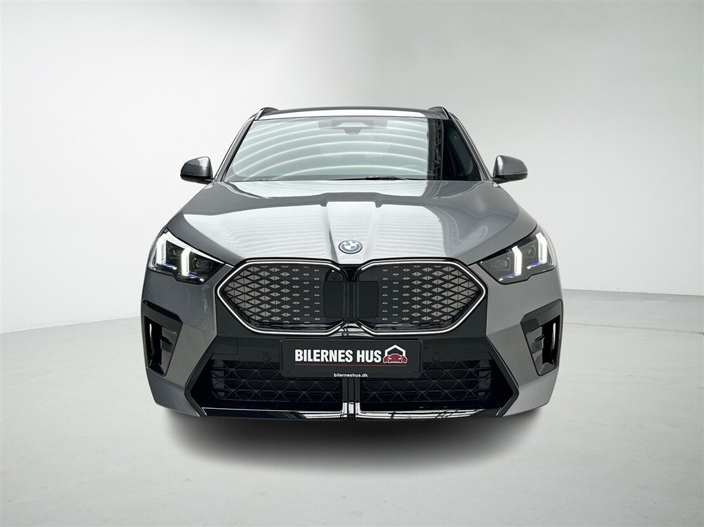 BMW iX2 xDrive30 EL M-Sport 313HK 5d Aut. - Image 7