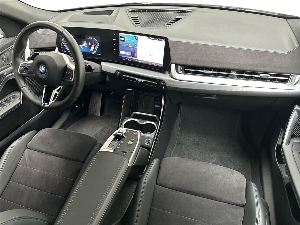 BMW iX2 xDrive30 EL M-Sport 313HK 5d Aut. - Image 11