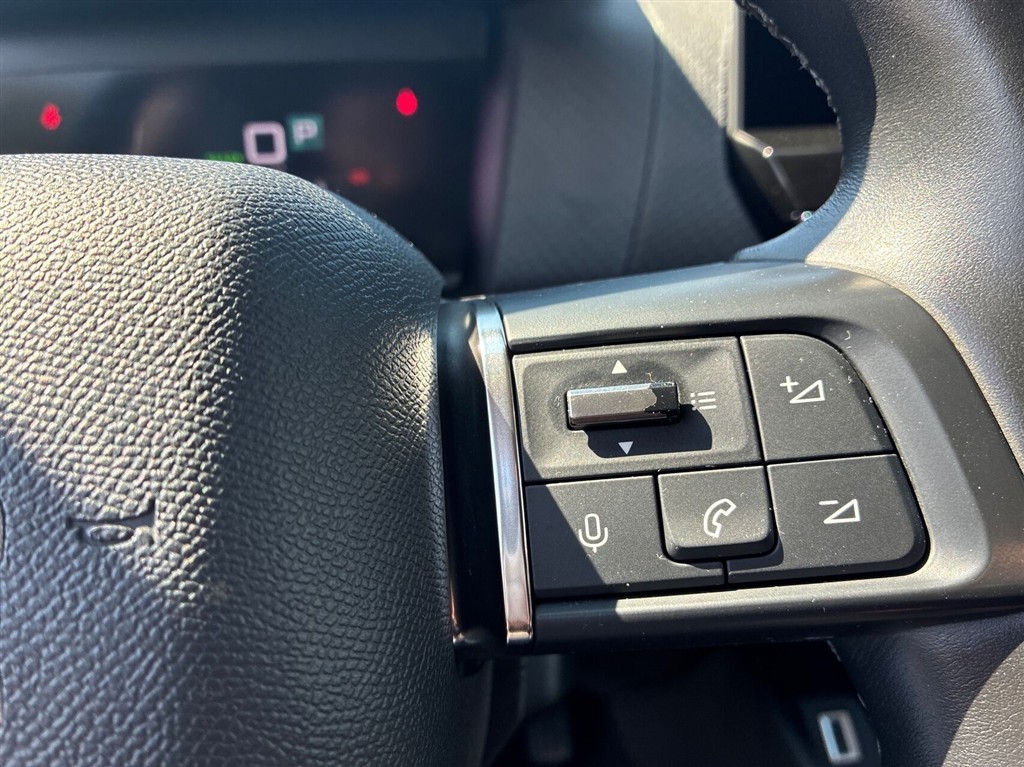 Citroën e-C4 EL Shine 136HK 5d Aut. - Image 18