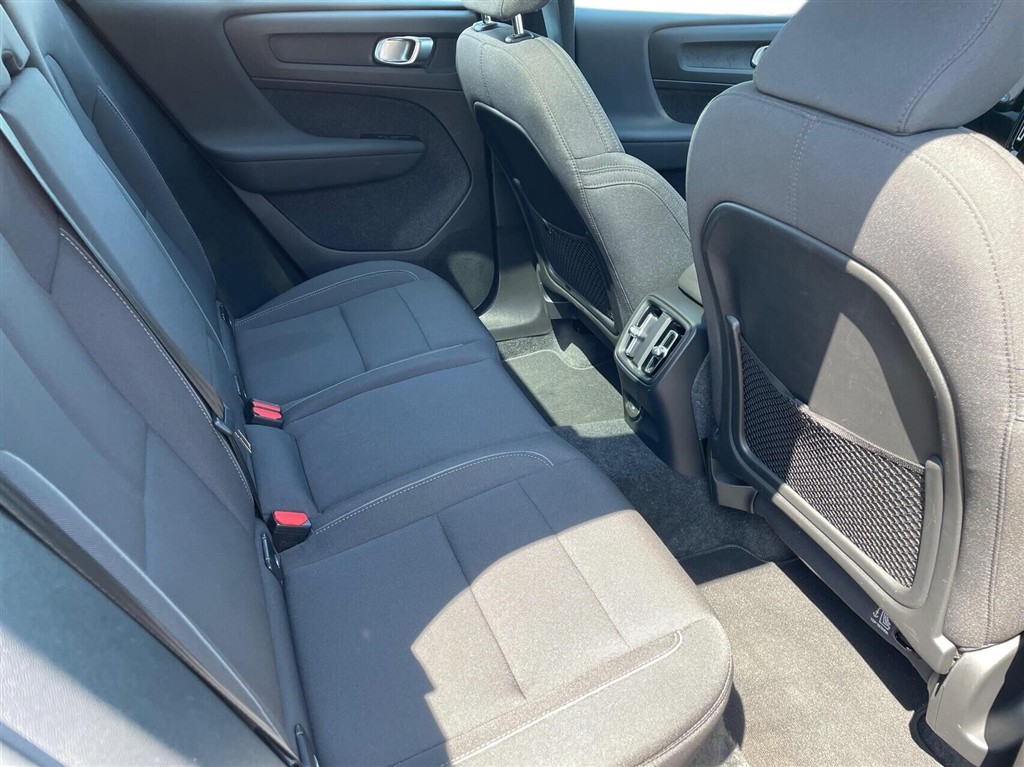 Volvo XC40 Recharge Extended Range Ultimate 252HK 5d Aut. - Image 12