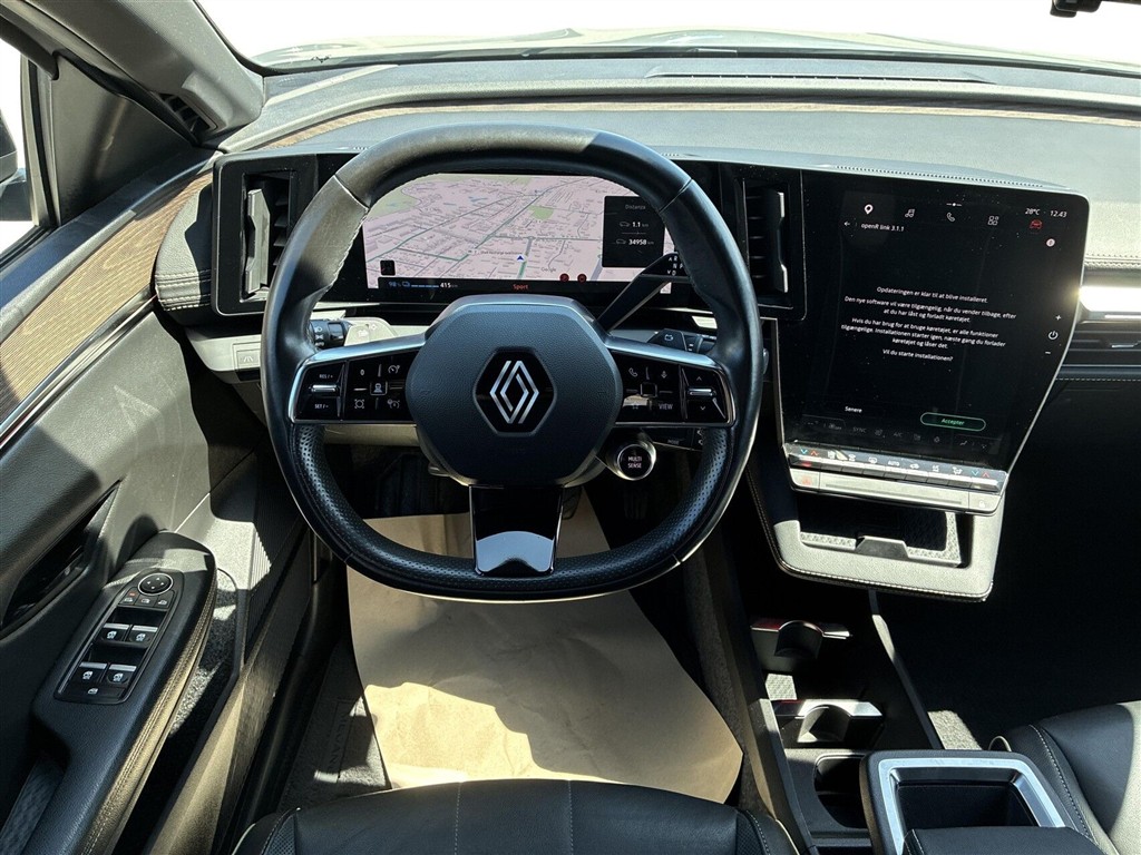 Renault Mégane E-TECH Iconic 220HK 5d Aut. - Image 13