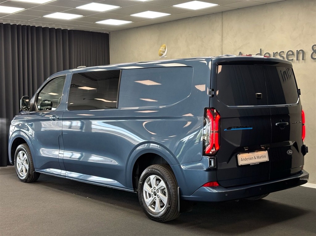 Ford E-Transit Custom 340 L1H1 EL Trend 218HK Aut. - Image 4