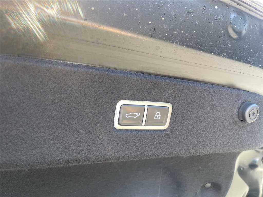 Hyundai Ioniq 6 Electric 77,4 kWh Advanced 229HK Aut. - Image 5