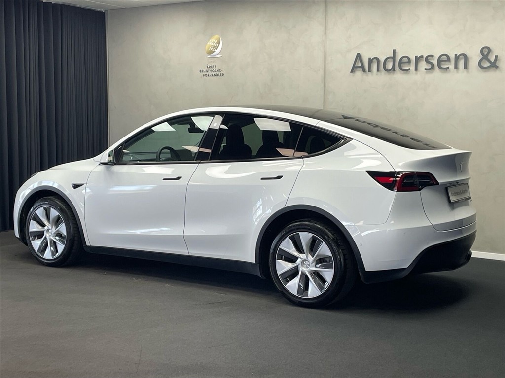 Tesla Model Y EL Long Range AWD 514HK 5d Aut. - Image 5