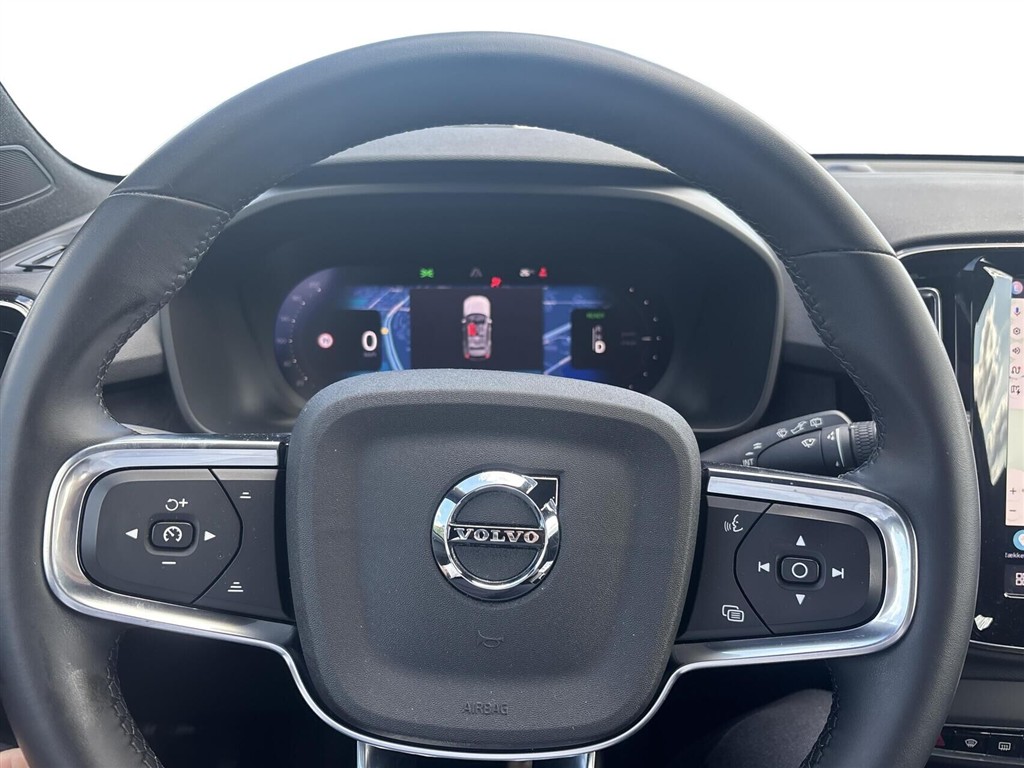 Volvo XC40 P6 Recharge Plus 231HK 5d Aut. - Image 10