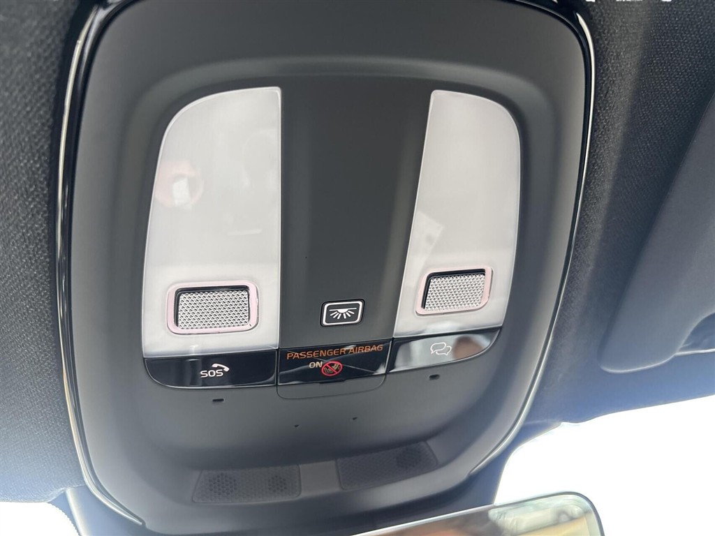 Volvo XC40 P6 Recharge Plus 231HK 5d Aut. - Image 20