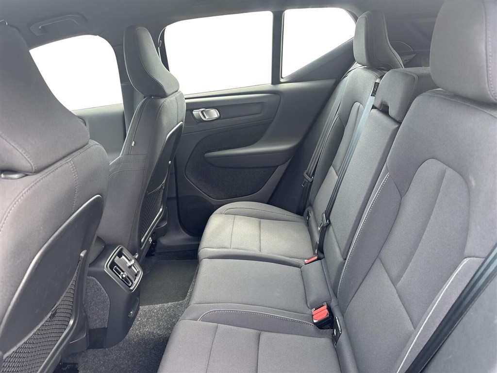 Volvo XC40 P6 Recharge Plus 231HK 5d Aut. - Image 5