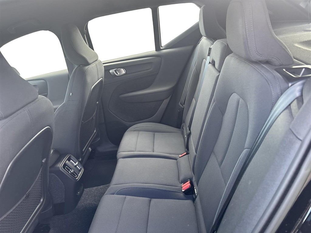 Volvo XC40 P6 Recharge Plus 231HK 5d Aut. - Image 5