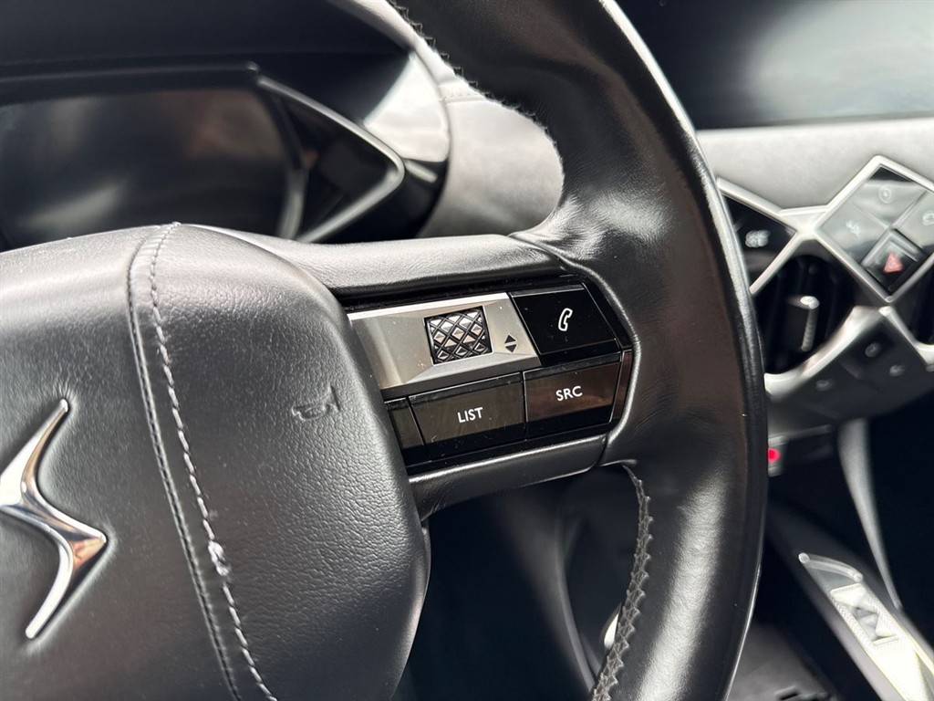 DS DS3 Crossback E-Tense Elegance 136HK 5d Aut. - Image 17
