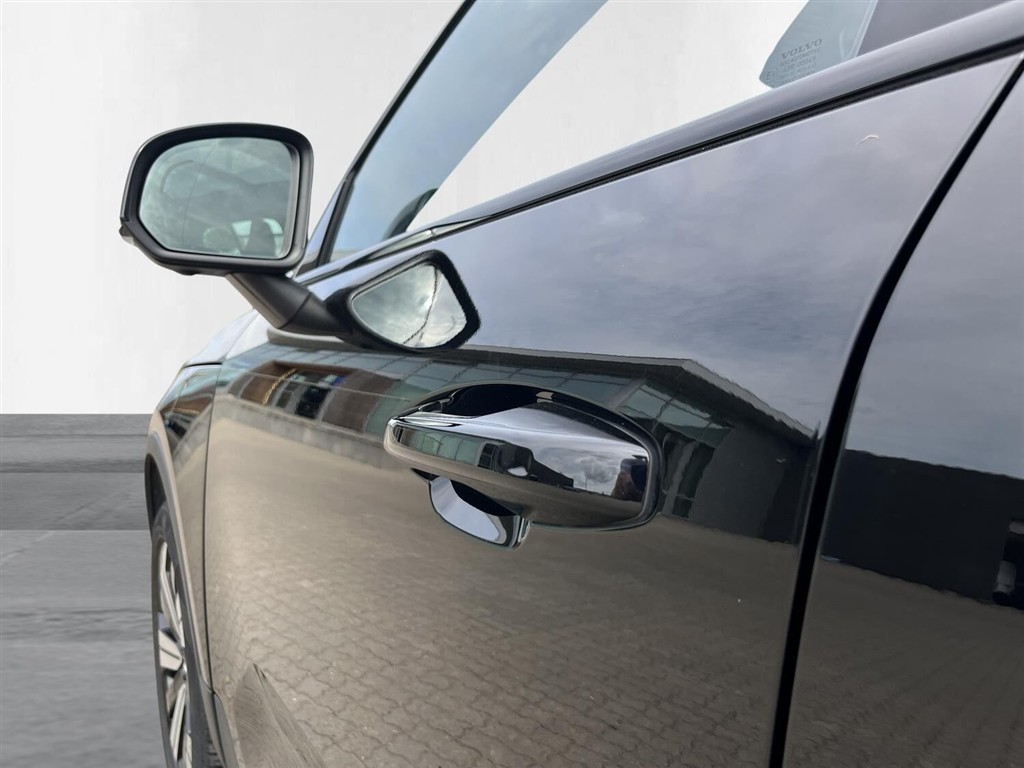 Volvo XC40 P6 Recharge Ultimate 231HK 5d Aut. - Image 10