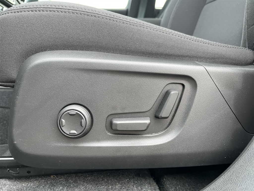 Volvo XC40 P6 Recharge Ultimate 231HK 5d Aut. - Image 13