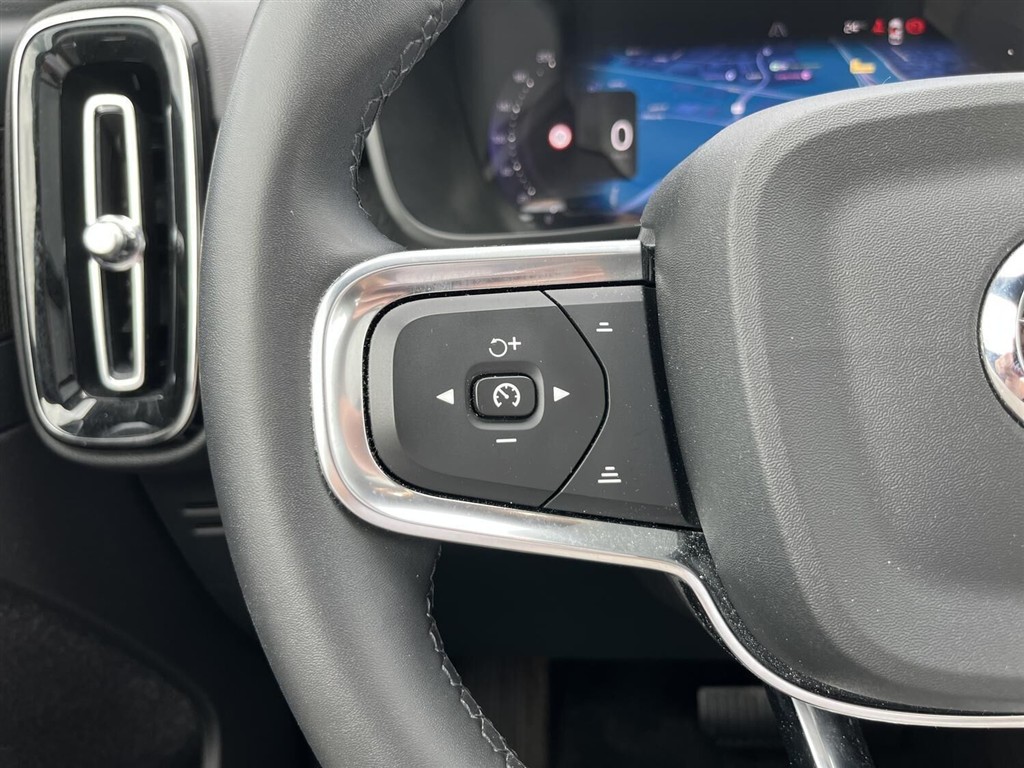 Volvo XC40 P6 Recharge Ultimate 231HK 5d Aut. - Image 18