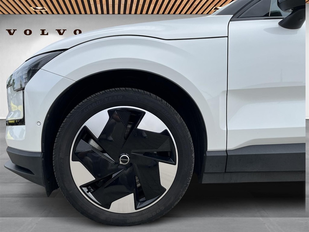Volvo EX30 Twin Motor Performance Ultra AWD 428HK 5d Aut. - Image 9