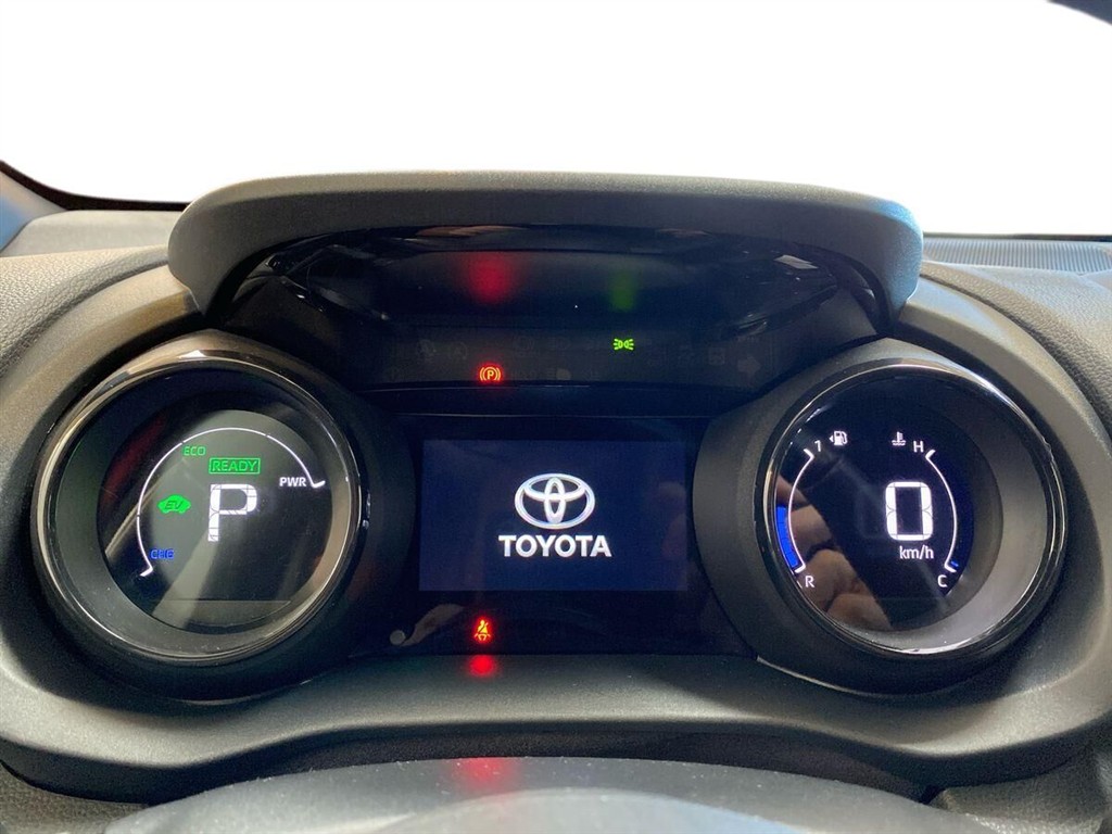 Toyota Yaris 1,5 Hybrid H3 Premier Edition 116HK 5d Trinl. Gear - Image 13