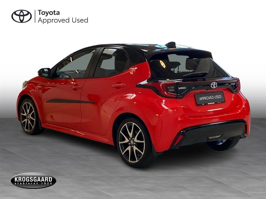 Toyota Yaris 1,5 Hybrid H3 Premier Edition 116HK 5d Trinl. Gear - Image 3