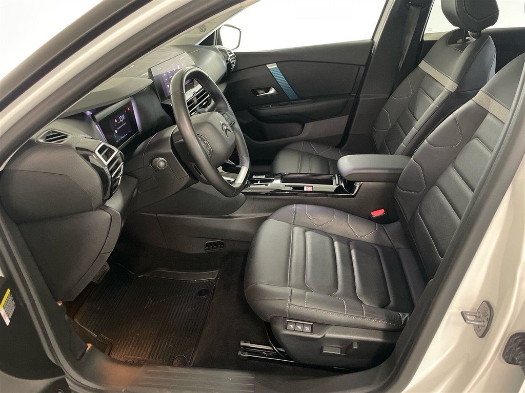 Citroën e-C4 EL Shine Ltd. 136HK 5d Aut. - Image 11