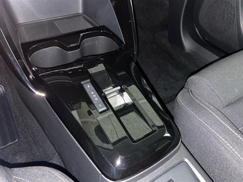 Citroën e-C3 Aircross EL Plus 113HK 5d Aut. - Image 20