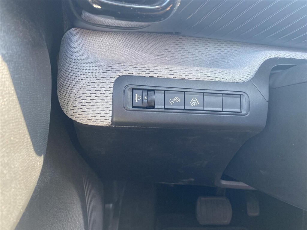Citroën e-C3 Aircross EL Plus 113HK 5d Aut. - Image 17