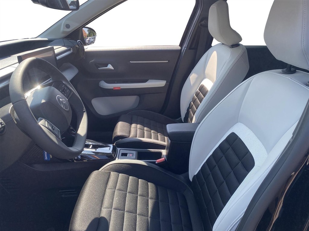 Citroën e-C3 Aircross EL Plus 113HK 5d Aut. - Image 4